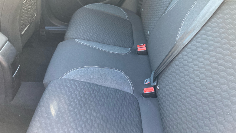 Ford Puma 1.0 EcoBoost Hybrid mHEV 155 Titanium 5dr Petrol Hatchback